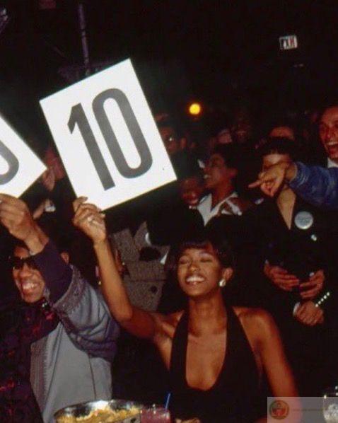 Gương mặt bình thường thôi mà aura 10 điểm