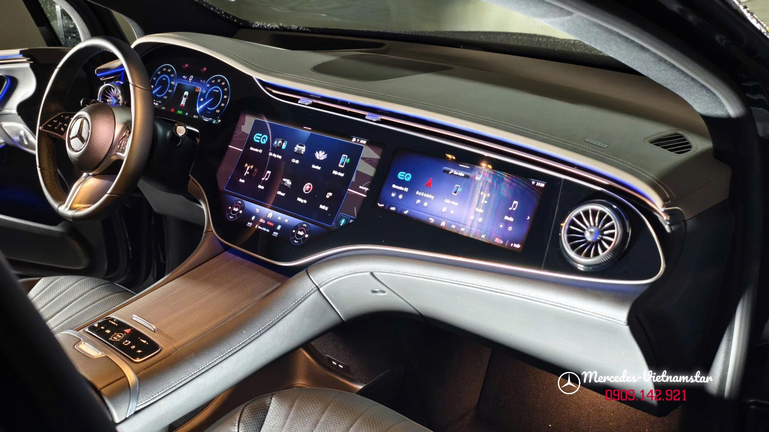 man-hinh-sieu-khung-mbux-hyperscreen-tren-eqe-500-suv-v1