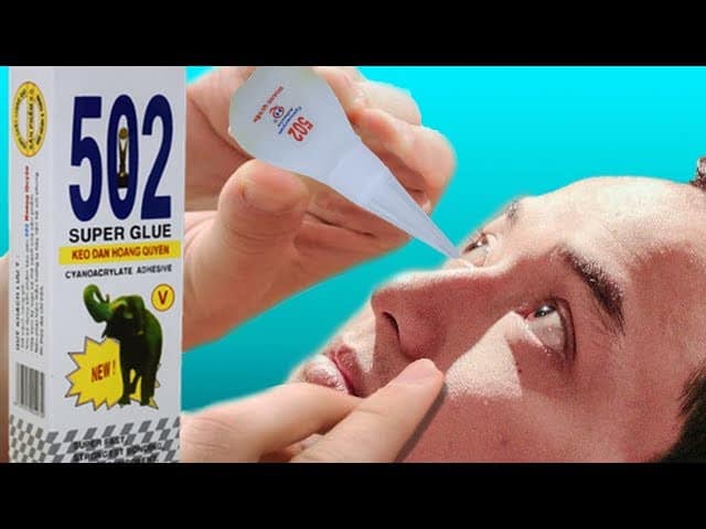 Meme sau khi nhìn post của bạn, đôi mắt tinh anh này không còn thiết tha nhìn cái gì nữa - Nguồn ảnh: Internet