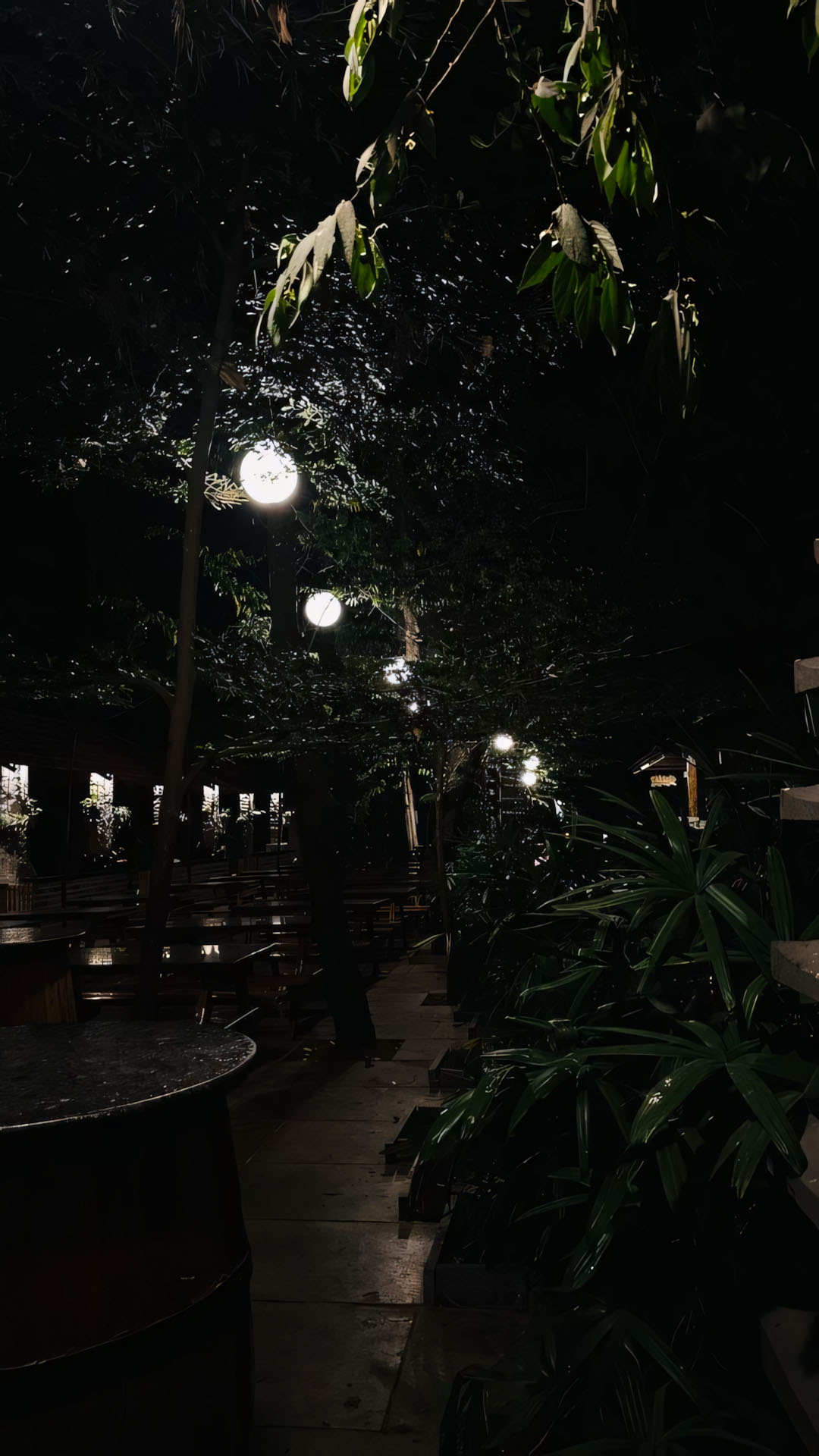 anh story tam trang 1920px 1080px full hd 12