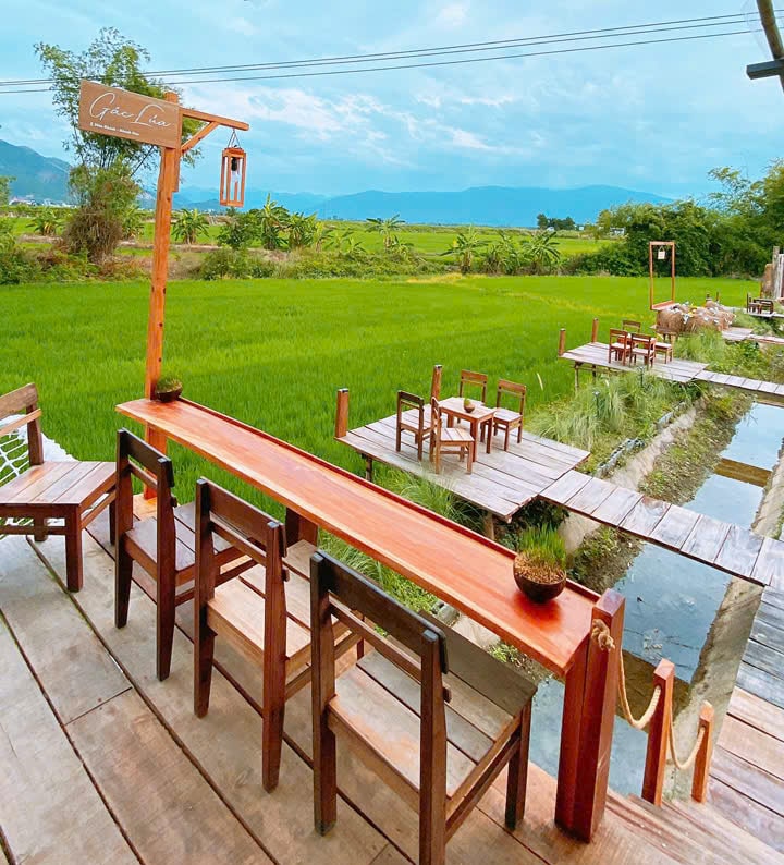 Gác Lúa Coffee - Quán cà phê view đồng lúa siêu chill ở Diên Khánh, Khánh Hòa