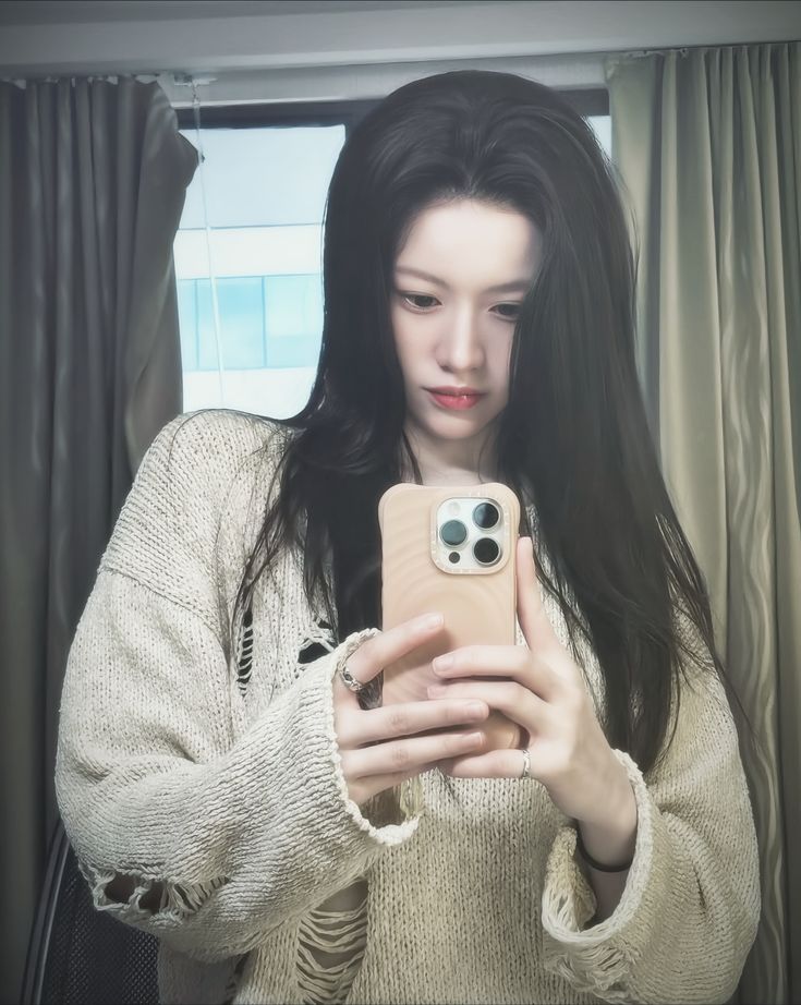 Gương có thể phản chiếu ánh sáng, không phản chiếu tâm trạng