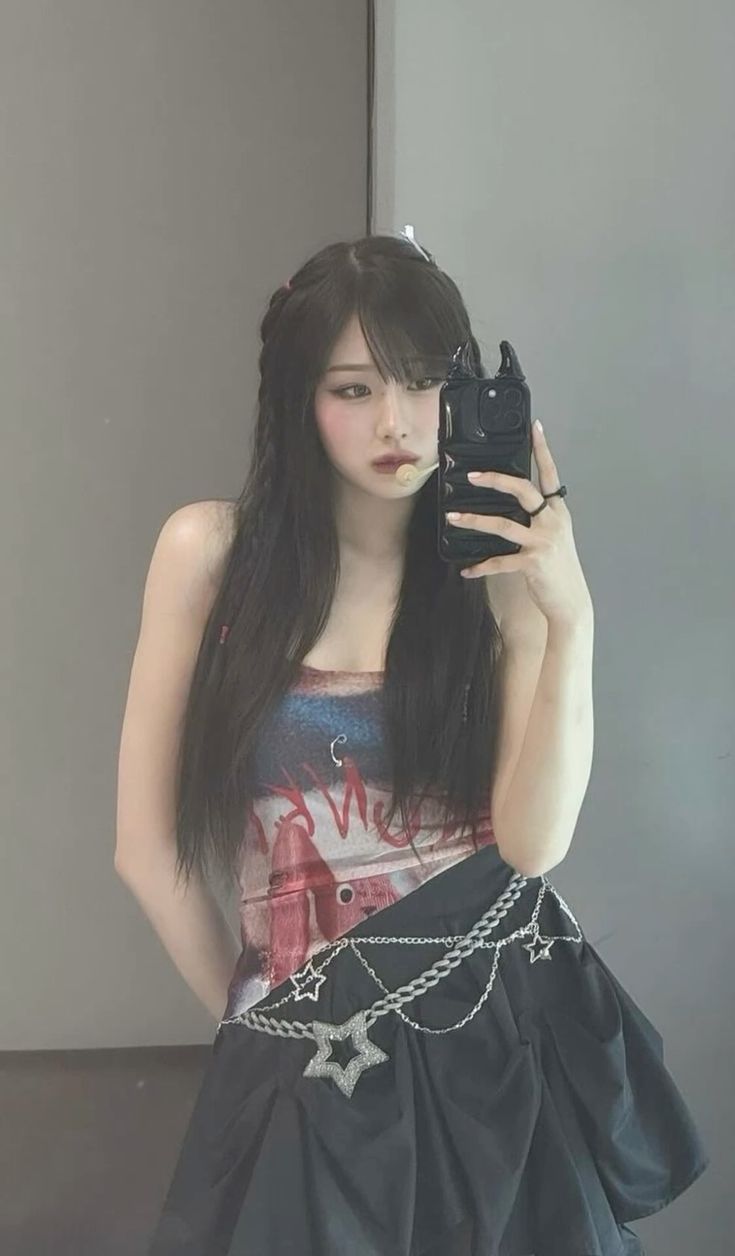 Mỗi lần chụp gương, là một lần trầm mặc.