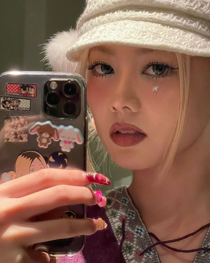 Chiếc điện thoại quen chụp lại một người không quen