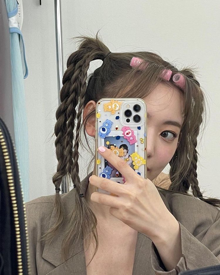 Nhẹ nhàng thôi, gương đủ tinh tế để hiểu.