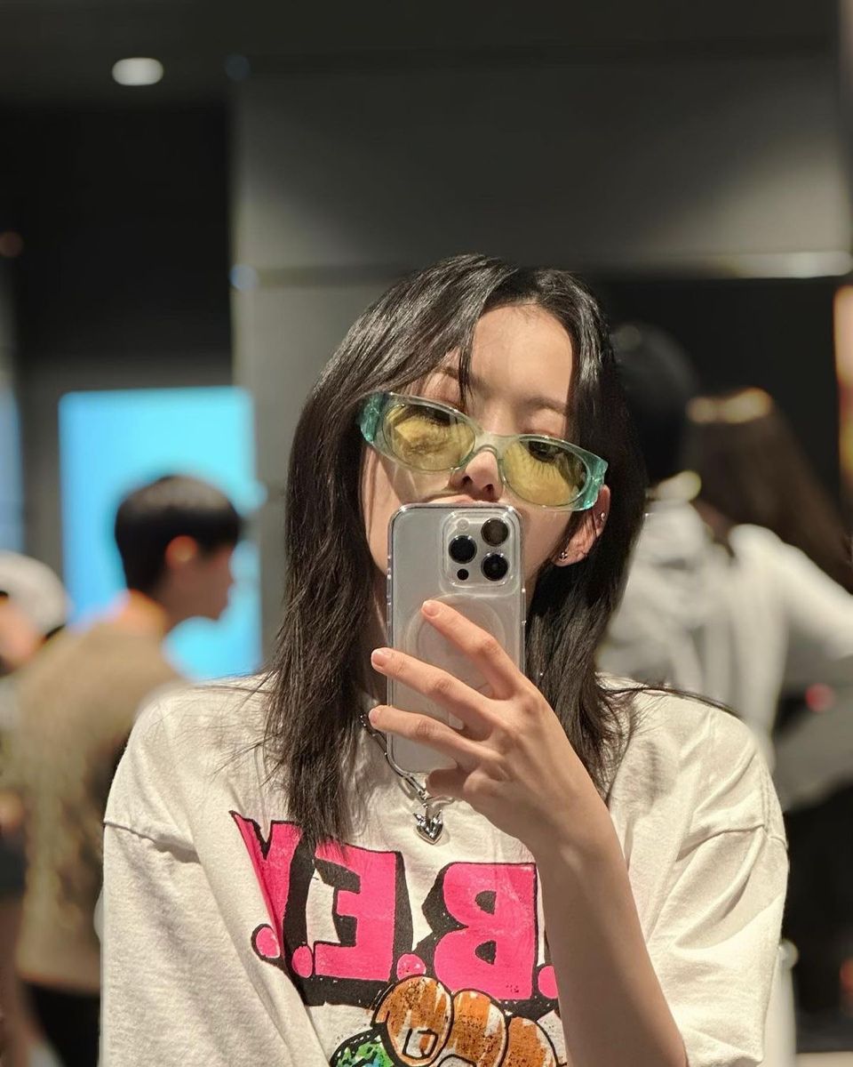 Tạo dáng làm gì, khi cảm xúc đã là đủ