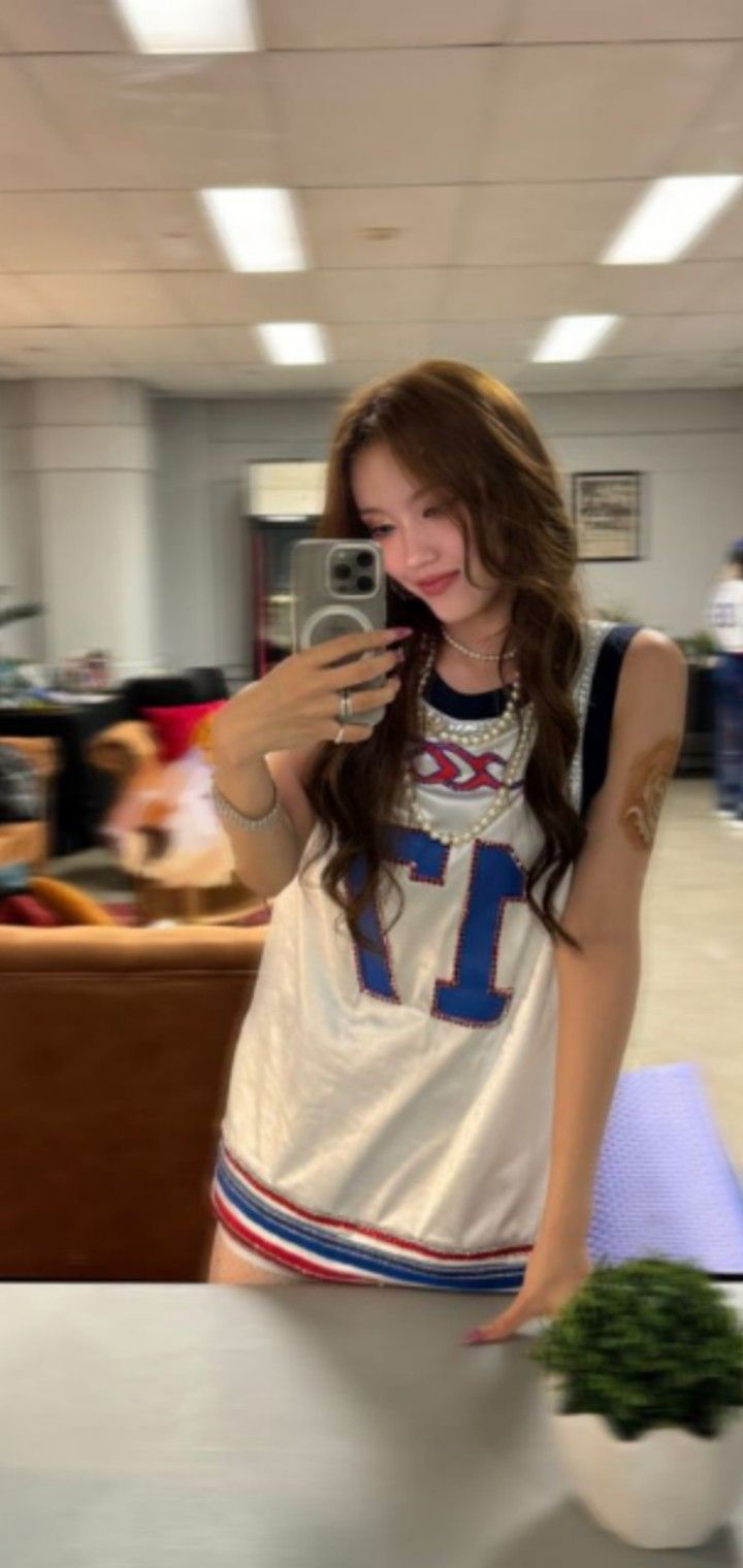 Cười nhẹ thôi, đủ để trái tim dịu lại