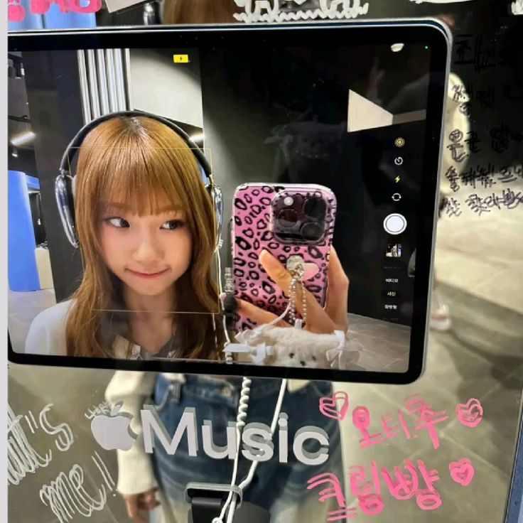 Gương không đẹp, chỉ có người soi là đẹp