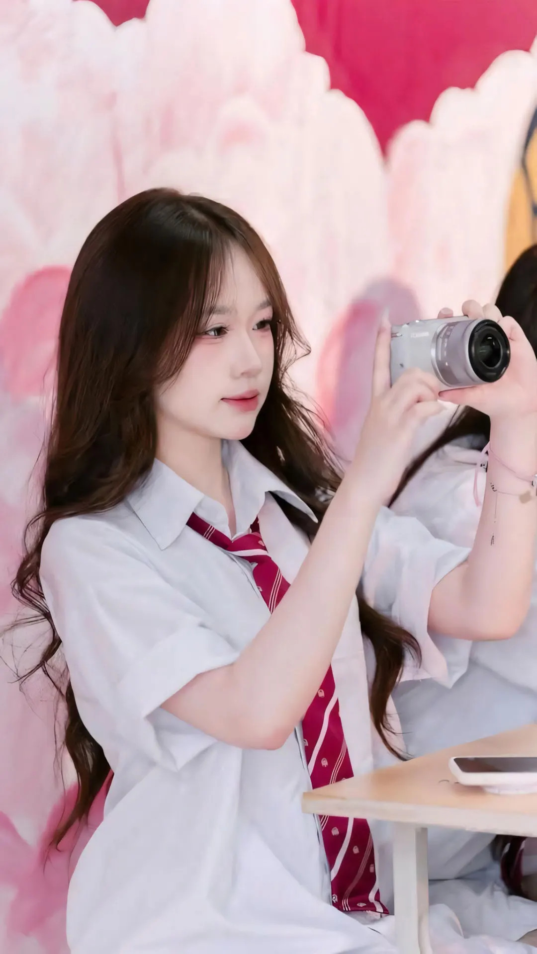 Vẻ đẹp thanh thuần của thiếu nữ 2010 trong bộ đồng phục