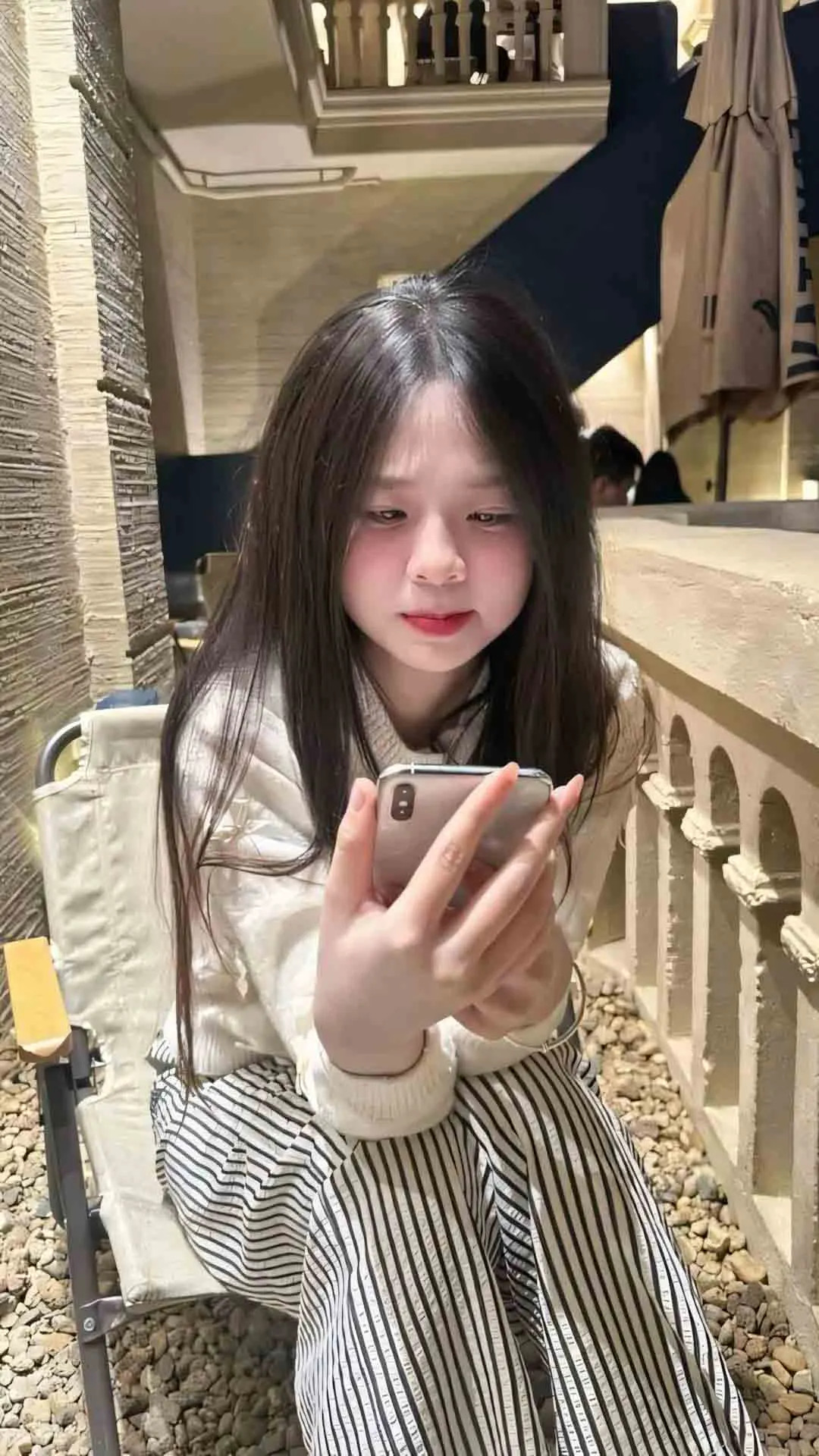 Ảnh chụp ngoại cảnh ấn tượng của thiếu nữ 2010