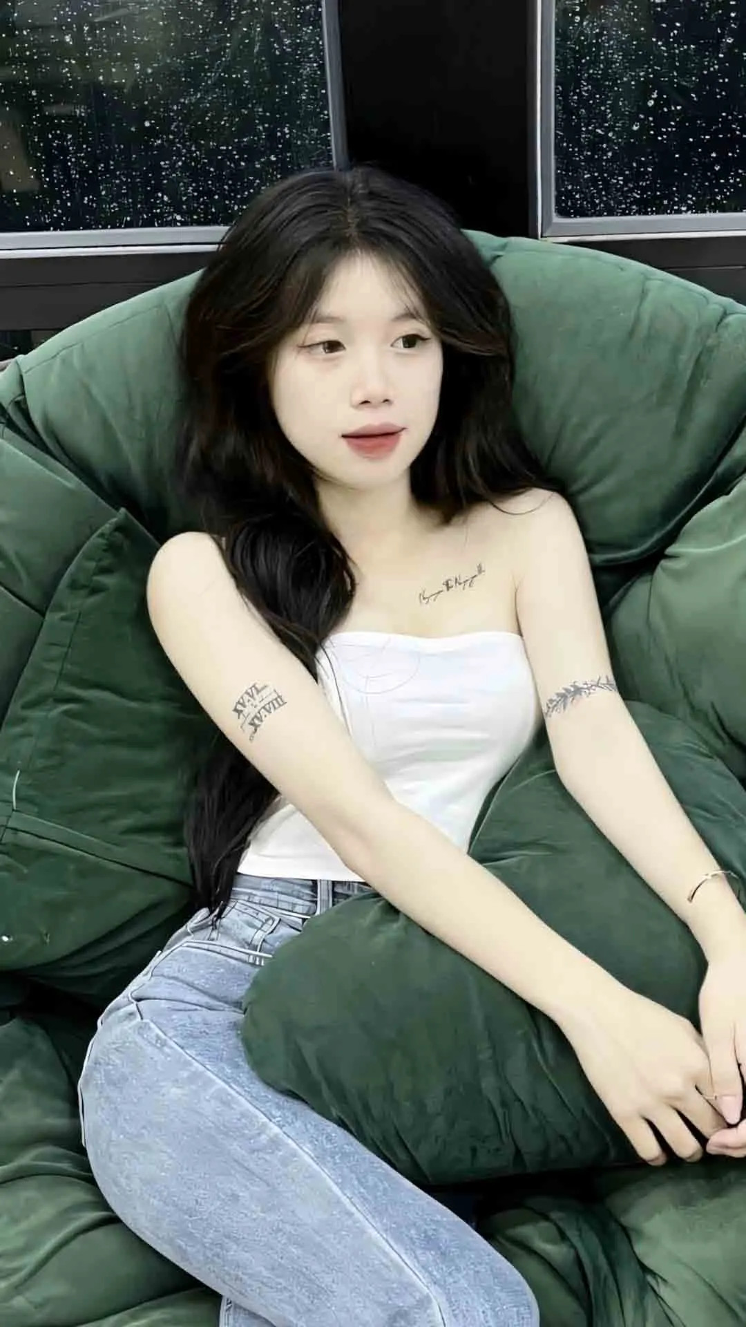 Gái xinh 2010 selfie khoe góc nghiêng thần thánh