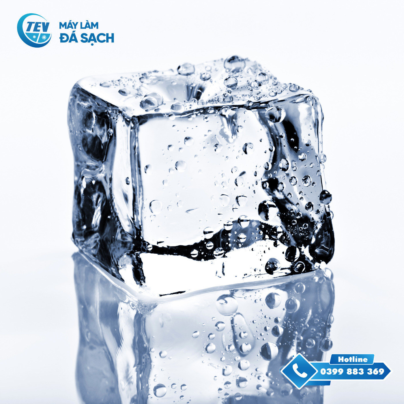 Hình ảnh đá viên tinh khiết phản chiếu