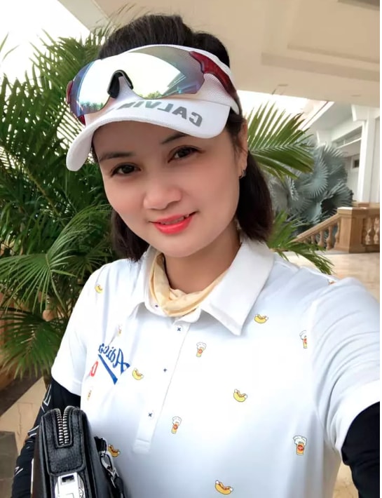 hoa khoi bong chuyen kim hue tha dang sexy ben be boi hinh 8