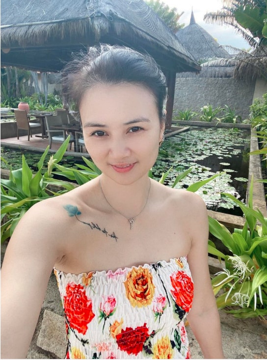 hoa khoi bong chuyen kim hue tha dang sexy ben be boi hinh 9