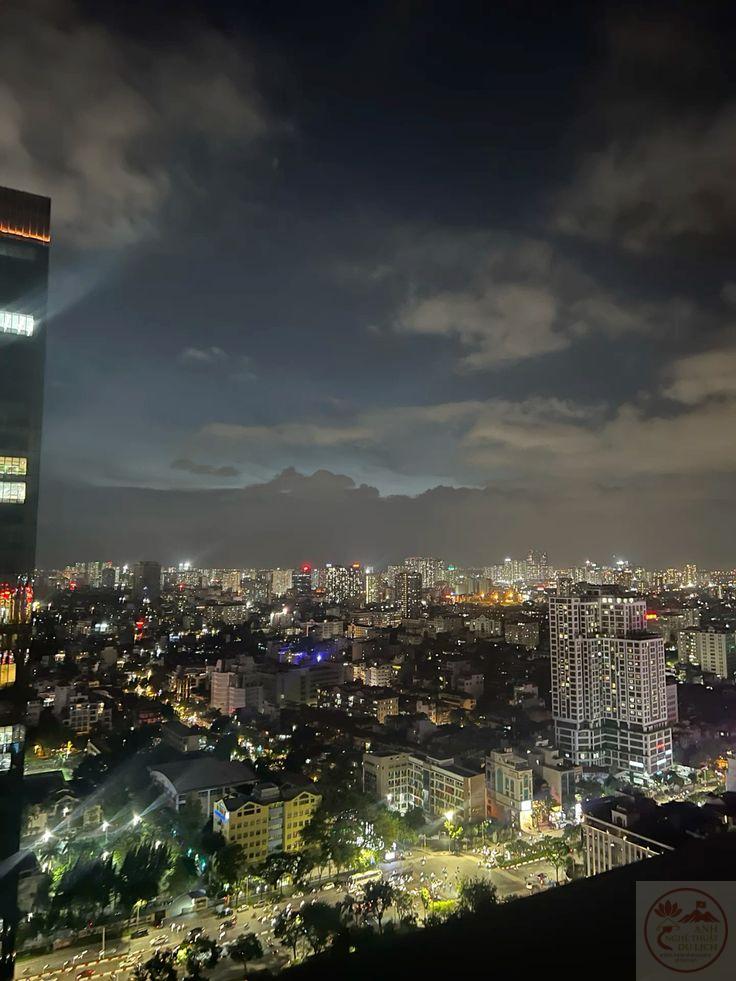 Đêm mang đến vẻ đẹp khiến nhiều người muốn dừng lại thật lâu