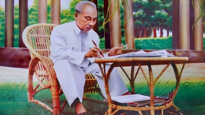 Ảnh vẽ Bác Hồ ngồi làm việc trong vườn