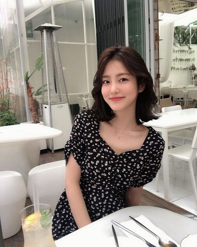 6+ Kiểu Tóc Ngắn Đi Biển Đẹp Lung Linh - Tóc Ngắn Uốn Sóng Lơi Bồng Bềnh Như Sóng Biển