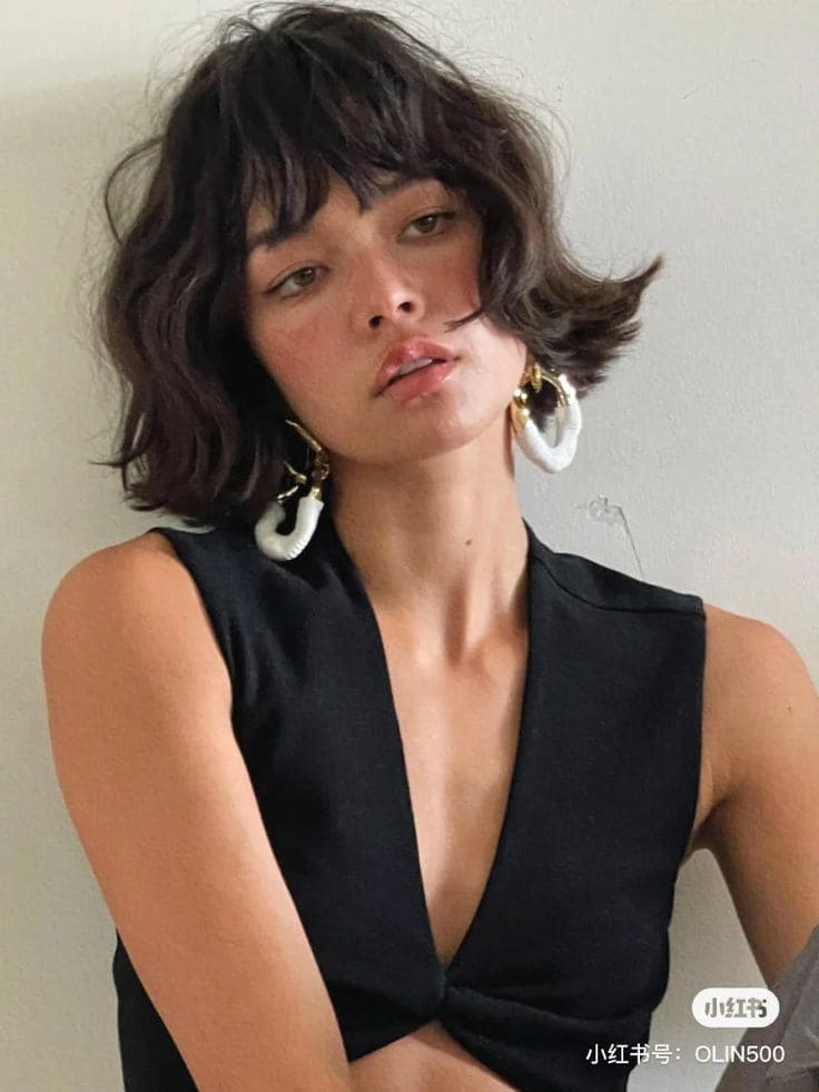 6+ Kiểu Tóc Ngắn Đi Biển Đẹp Lung Linh - Tóc Ngắn Đánh Rối