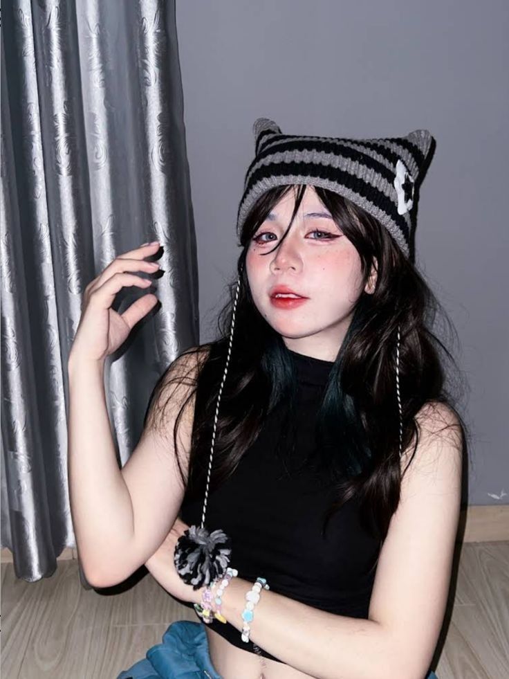 Ảnh Mèo Simmy tóc dài dịu dàng và đầy nữ tính