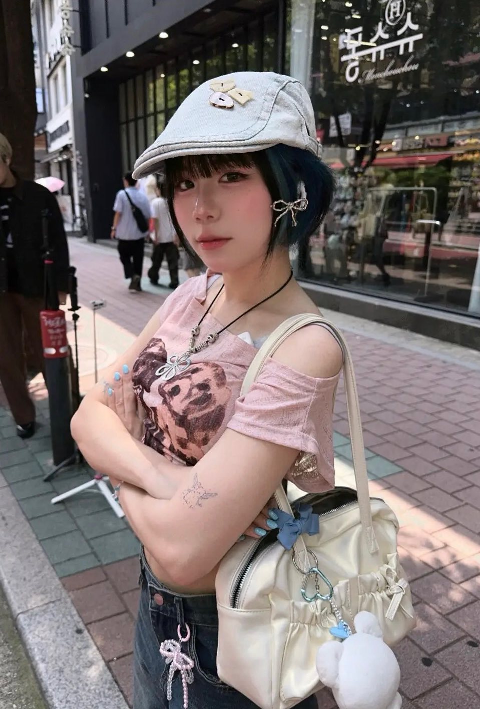 Mèo Simmy là ai với sức hút bền bỉ qua nhiều năm