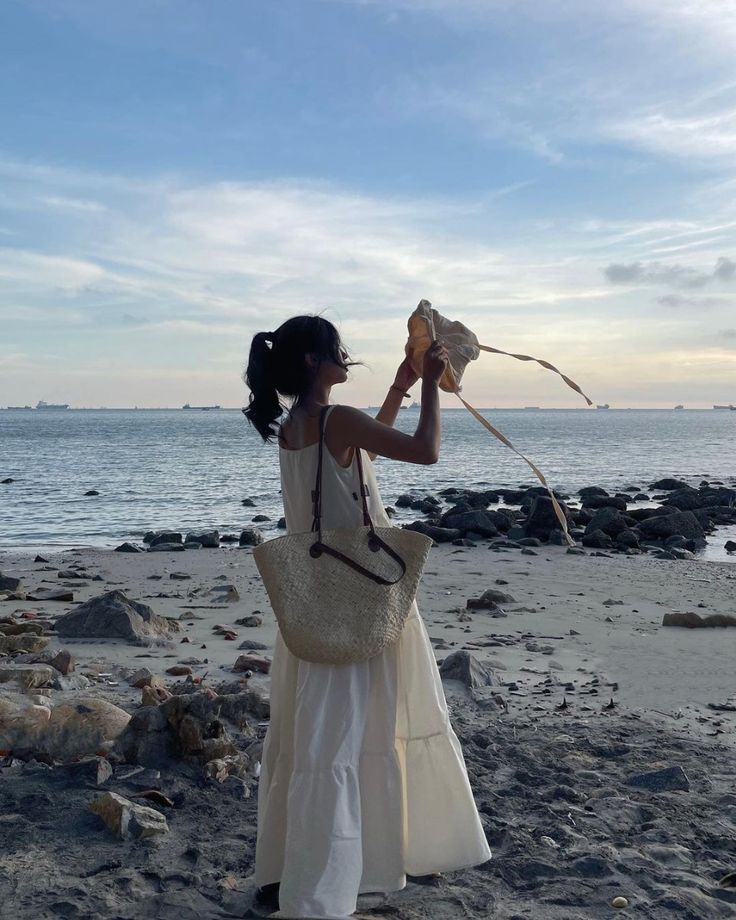 Dáng quay lưng khiến bức ảnh có chiều sâu cảm xúc