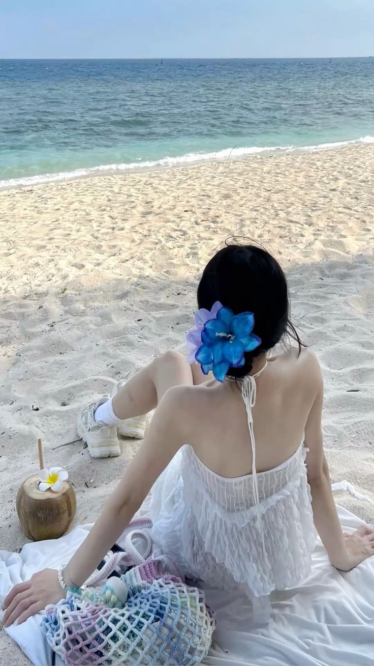 Quay lưng đi, nhưng ảnh lại kéo người ta lại gần hơn