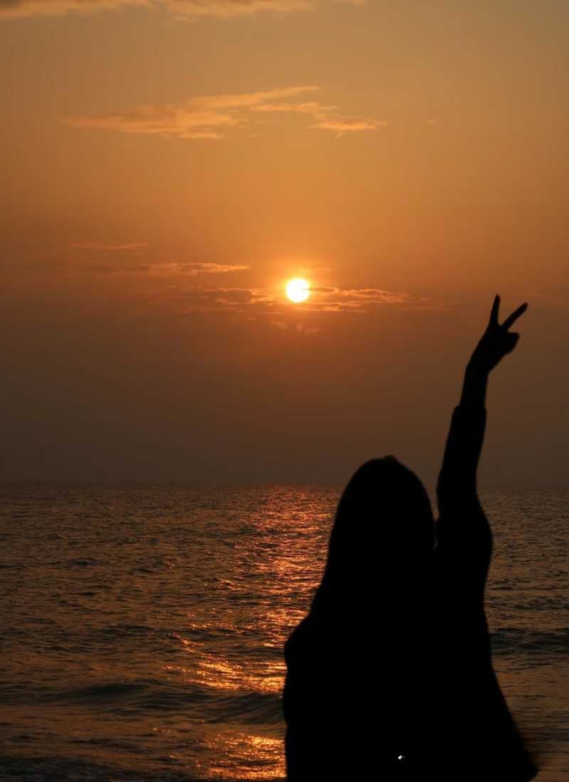 Khoảnh khắc ấy không thấy mặt - nhưng lại thấy tâm trạng