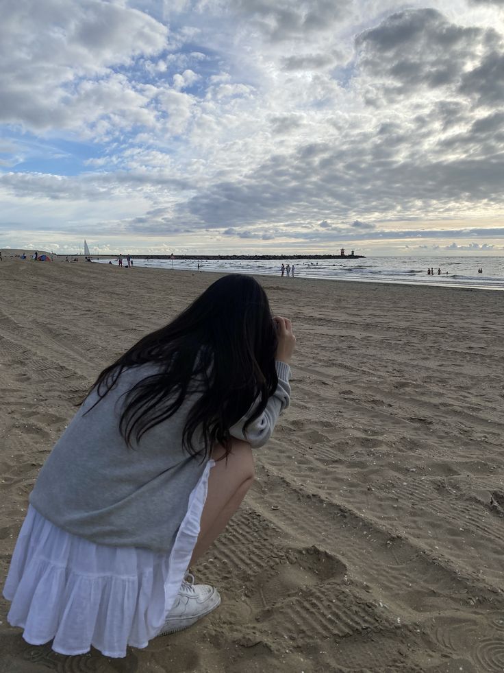 Dáng sau lưng trước biển là dáng của người đang mơ