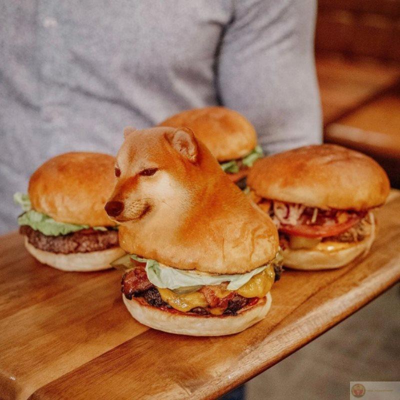 Meme Cheems chúa hề