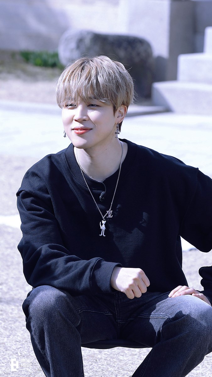 Ảnh Jimin BTS mỉm cười