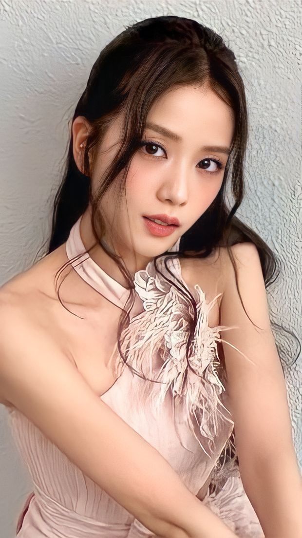 Ảnh Jisoo ngầu với phong cách thời trang ấn tượng