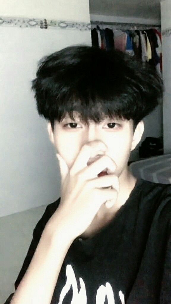 Ảnh trai 2k10 khiến người xem ấn tượng bởi nét đáng yêu giản dị và tự nhiên