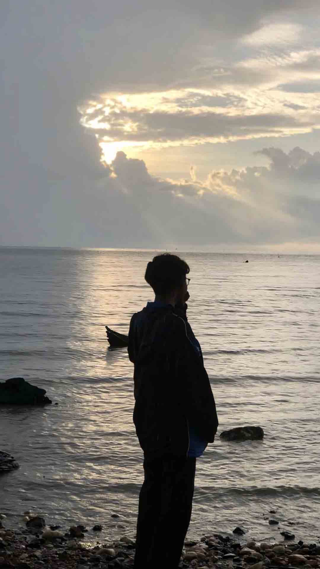 hoang hon anh chup sau lung nam buon 1920px 1080px full hd 10