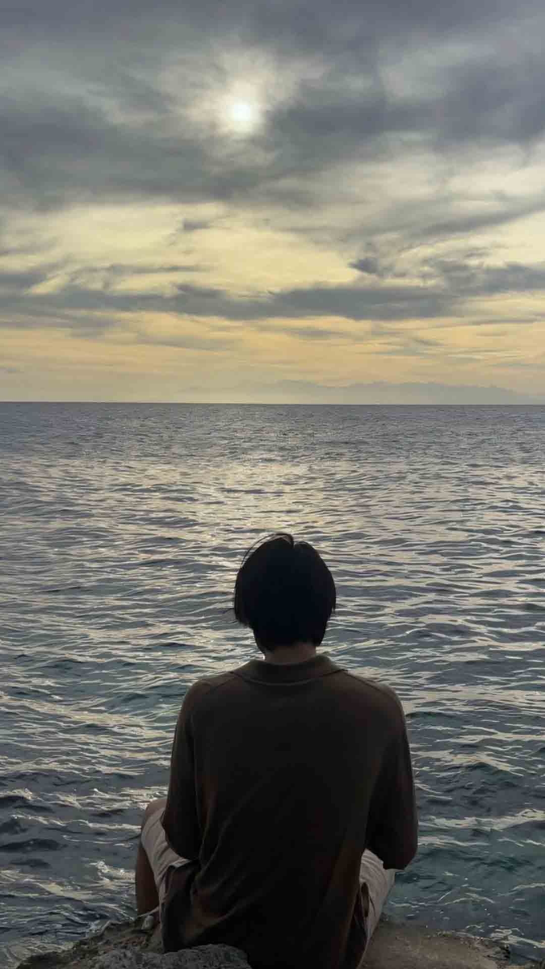 anh chup sau lung nam buon 1920px 1080px full hd 17