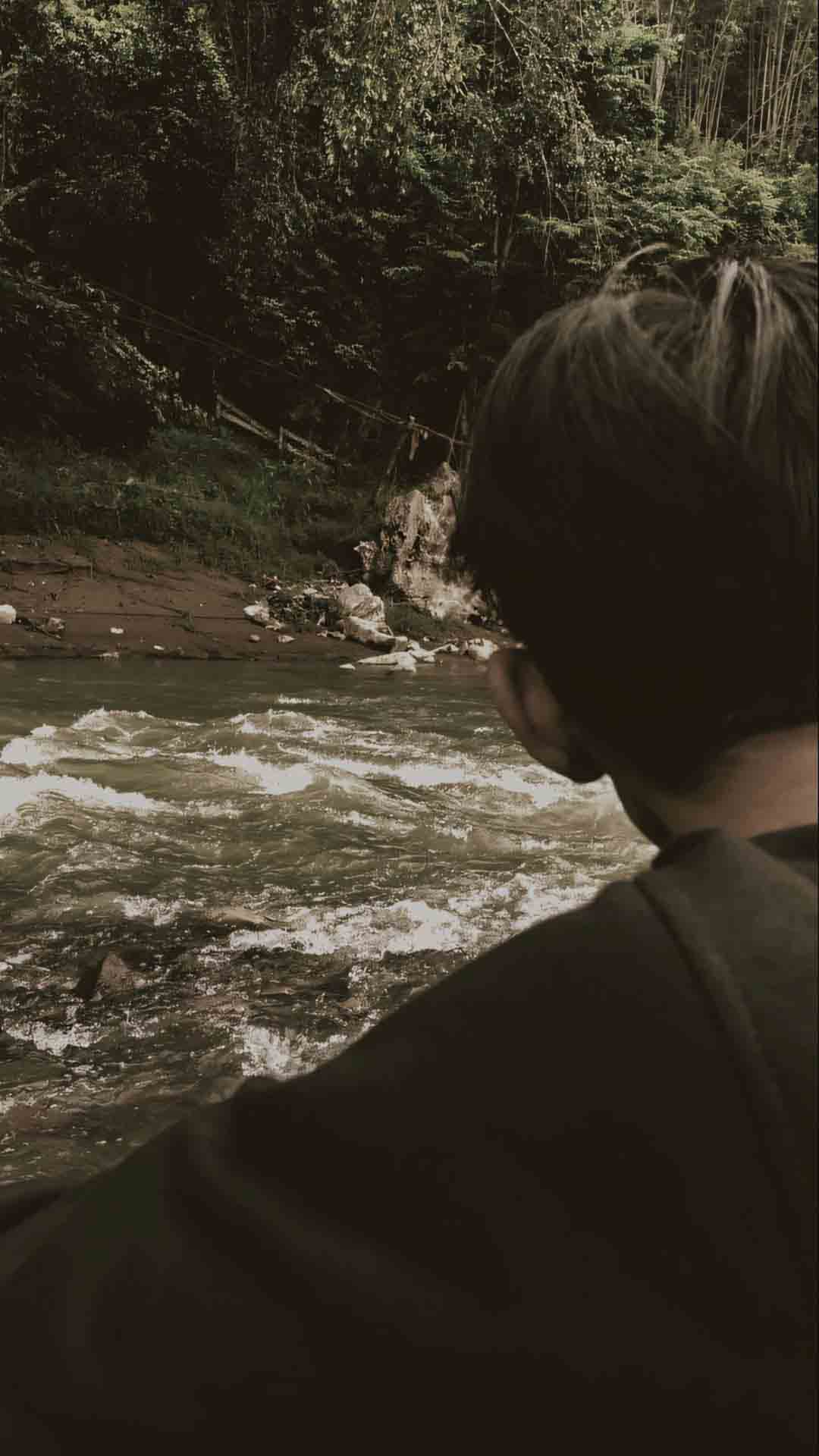 anh chup sau lung nam buon 1920px 1080px full hd 13