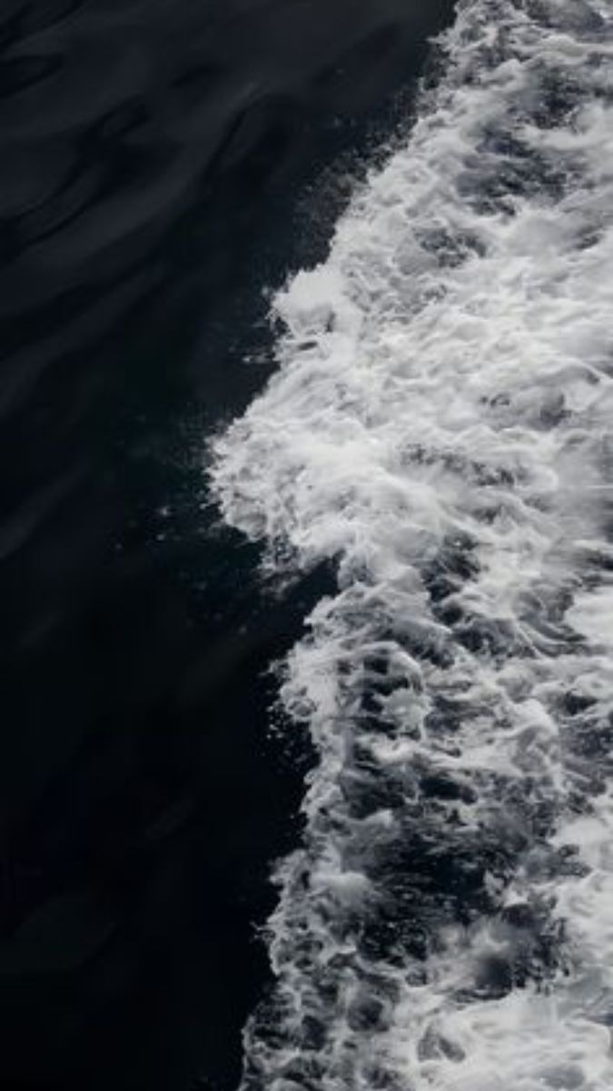 Hình nền điện thoại đẹp màu đen buồn