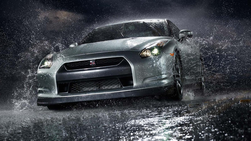 Chan-thuc-nhu-ban-dang-duoc-chung-kien-tan-mat-chiec-sieu-xe