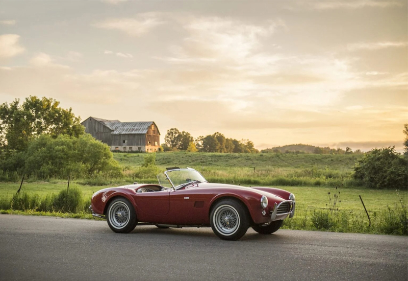 Shelby-AC-Cobra-mau-xe-the-thao-mao-hiem