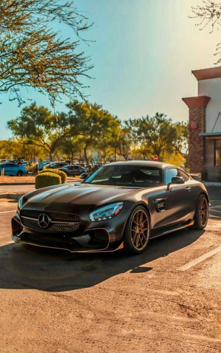 Mau-xe-sang-trong-va-dac-tien-ma-ai-cung-ao-uoc-co-duoc