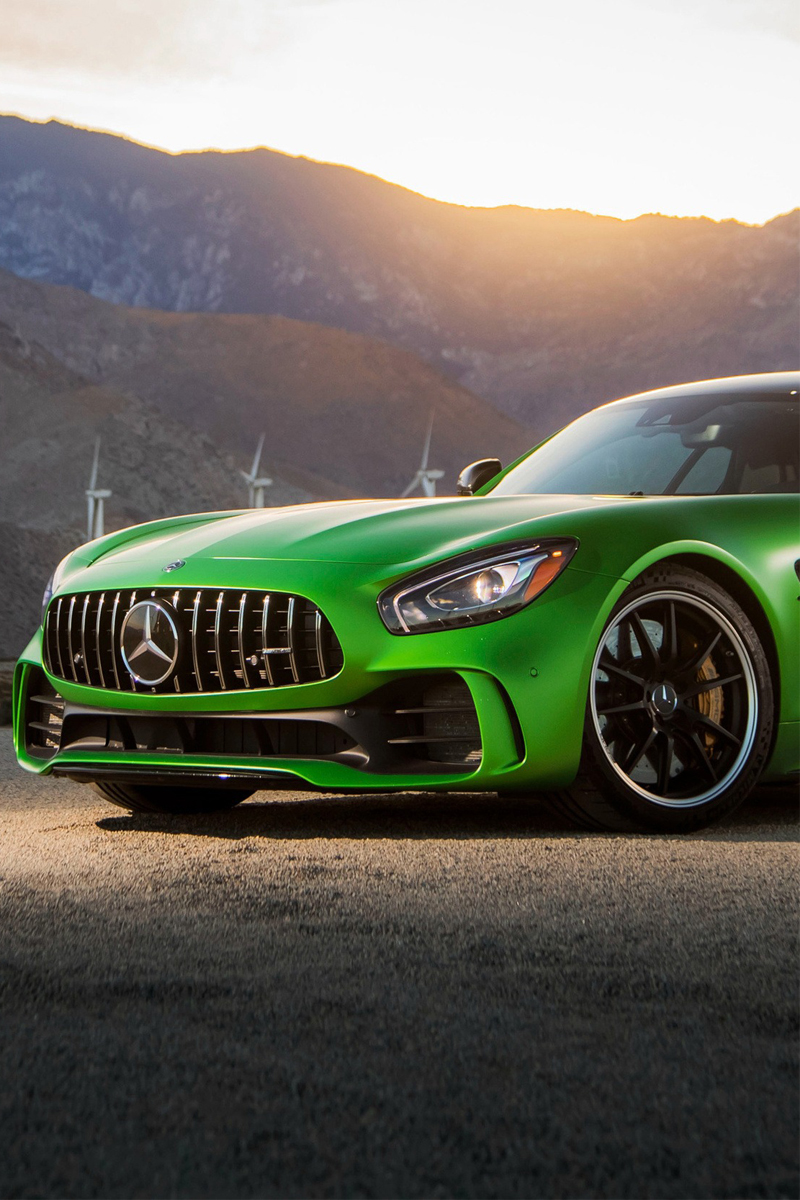 Cai-hinh-nen-dien-thoai-o-to-sang-trong-de-ban-co-them-dong-luc-co-gang