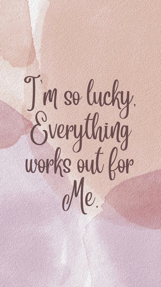 hình nền may mắn cute