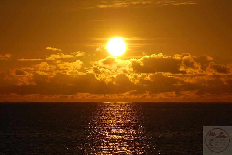 Ảnh biển hoàng hôn chill