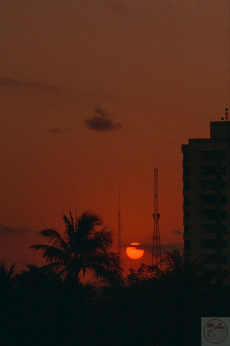 Khi lòng người mệt mỏi, tĩnh lặng trở thành điểm tựa hiếm hoi