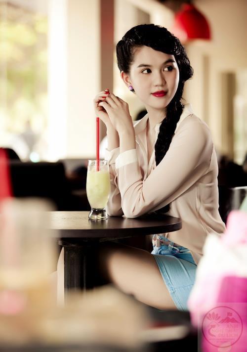 Vẻ đẹp mộc mạc ngày cũ giúp cô tạo thiện cảm trong mắt khán giả