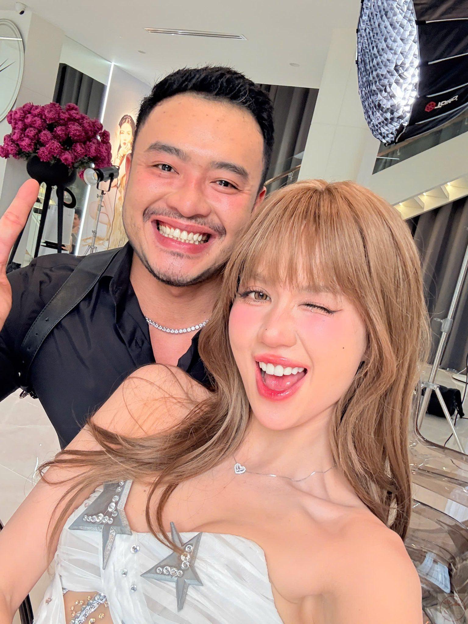 Nữ hoàng nội y cho thấy hình ảnh năng động trong cuộc sống giản dị