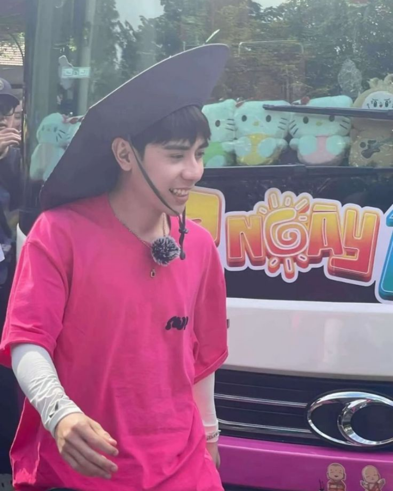 Cười xỉu với ảnh dìm Quang Hùng MasterD vô tri