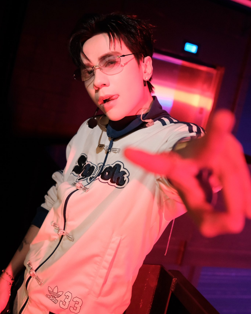 chuẩn vibe idol cực cool ngầu