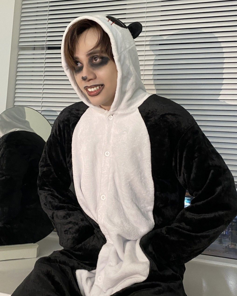 Ảnh hoá thân thành gấu trúc vô tri