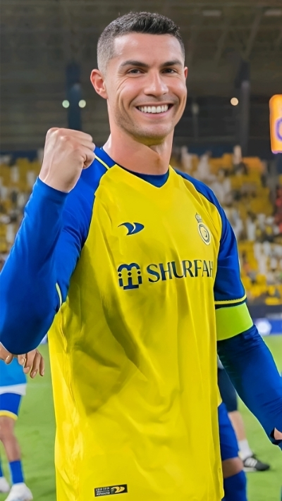 hình nền cristiano ronaldo cười