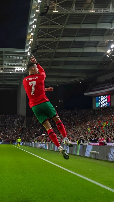 hình nền ronaldo ở nước nhà bồ đào nha